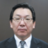 片岡 信之 氏