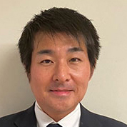 和田 賢哉 氏