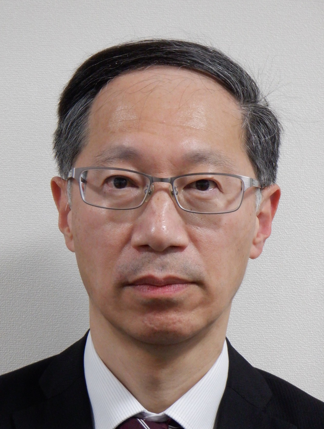 中口 和己 氏