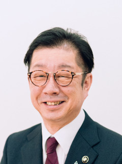大林 賢一 氏