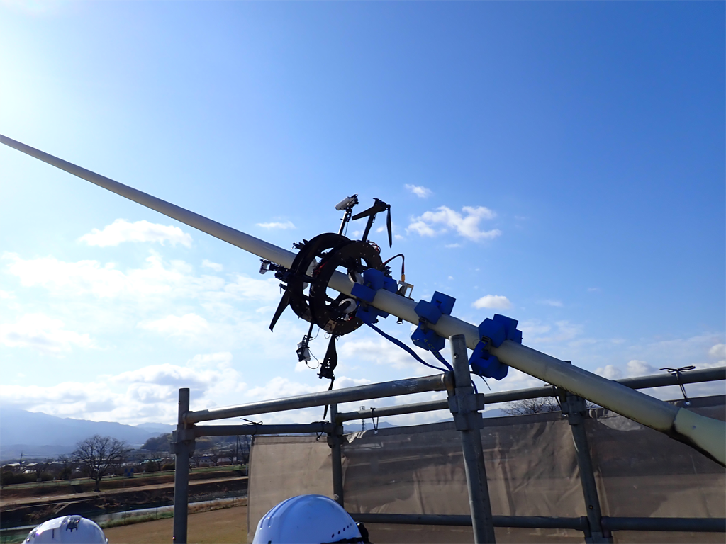 ケーブル点検ロボット＋渦流探傷試験機