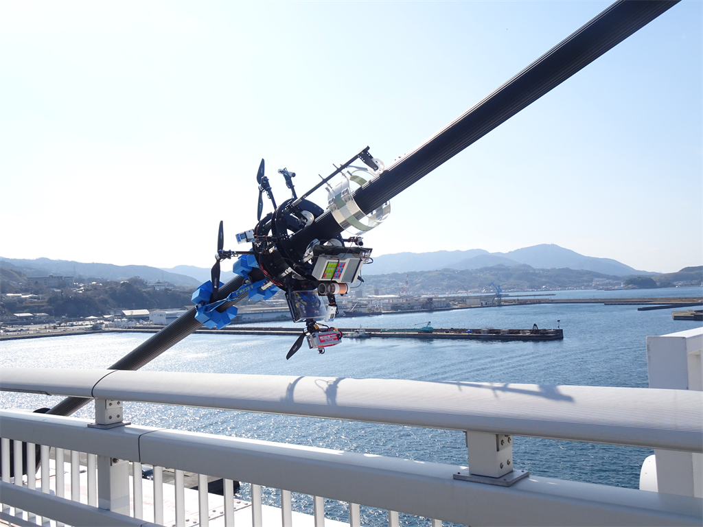 ケーブル点検ロボット＋渦流探傷試験機